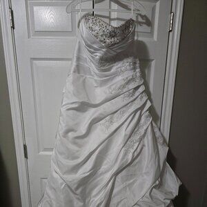Gorgeous Wedding Dress, Mori Lee By Madeline Gardner